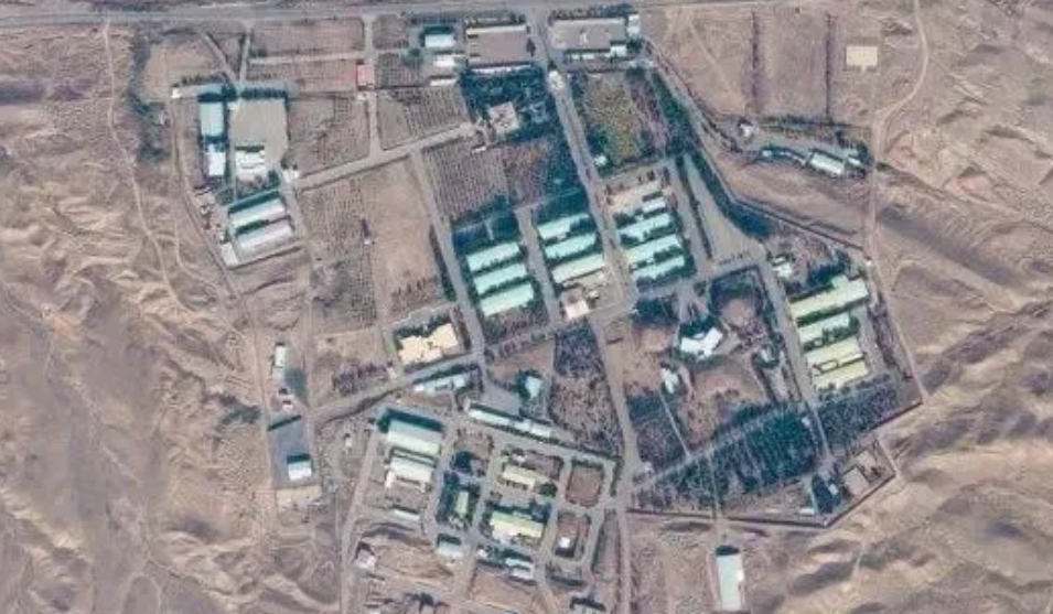 前几天外媒刚报道伊朗秘密核基地在以色列的空袭中摧毁，现在伊朗就同意停止生产接近武
