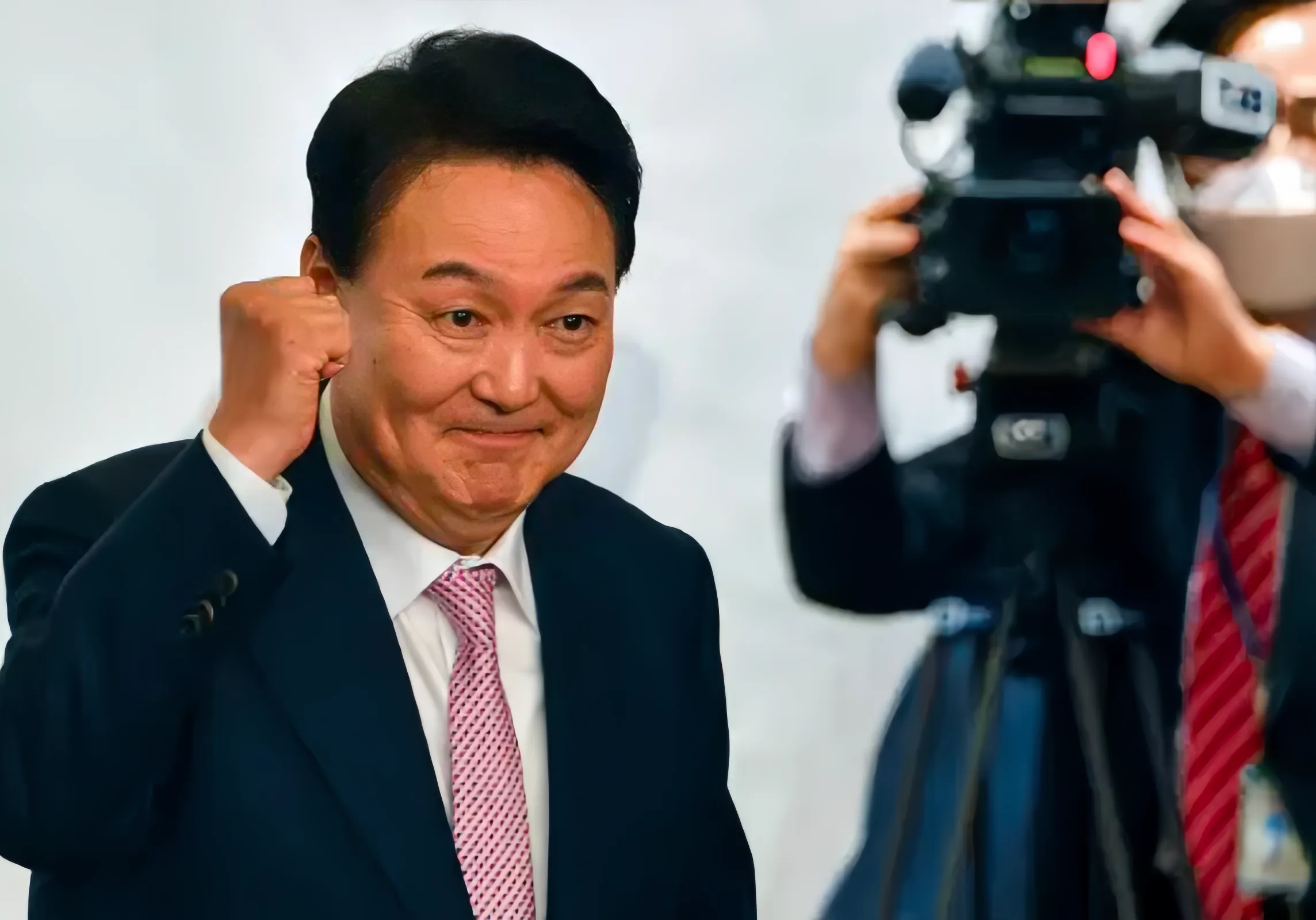 韩国公调处在“喝茶”谈话中强势逼人