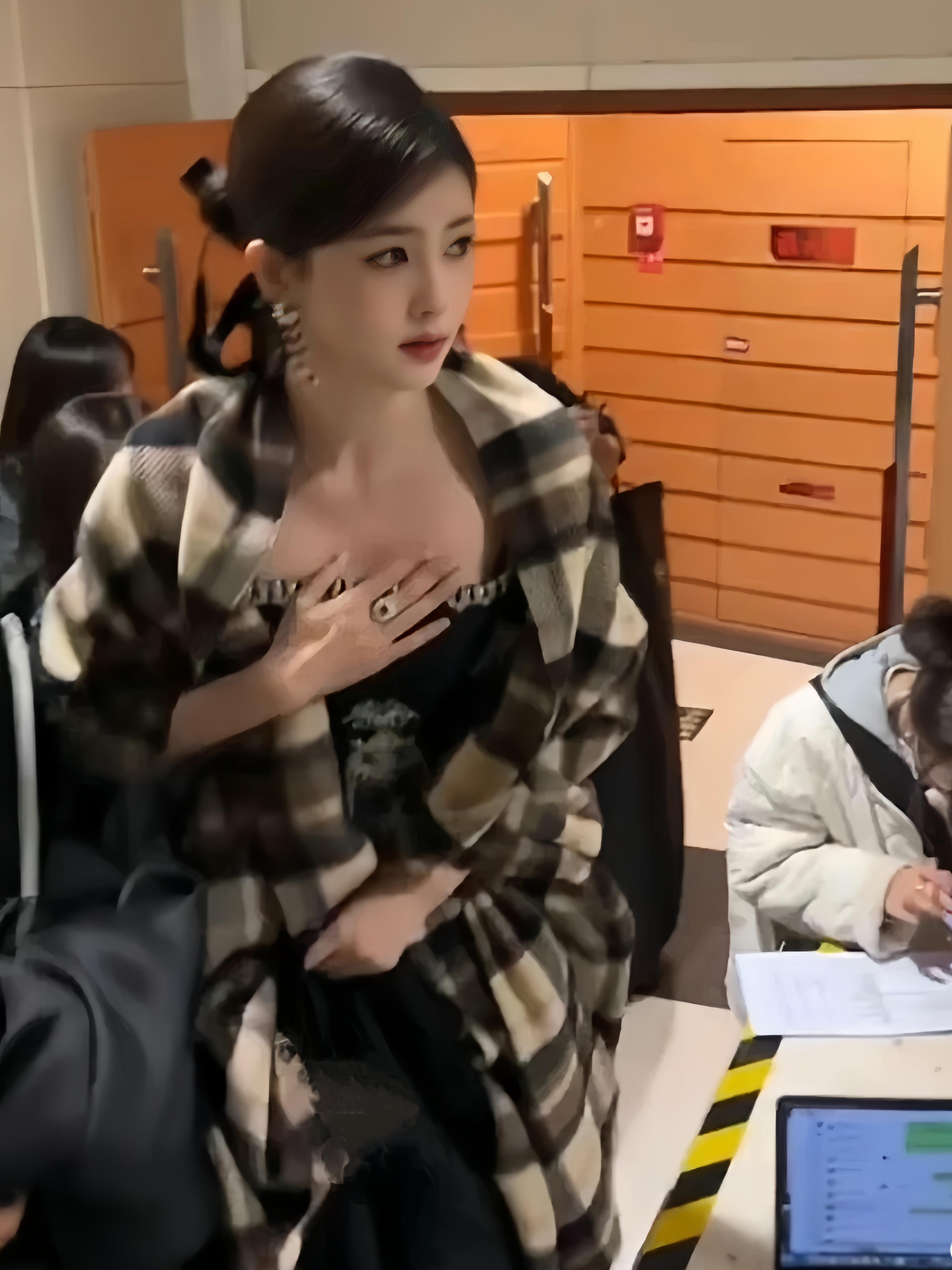 白鹿好精致
