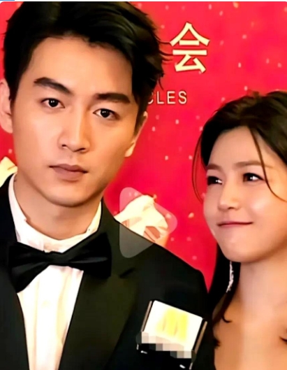 不是我马后炮，现在想想去年的那些事，陈晓和陈妍希离婚，其实早有征兆。
陈妍希曾说