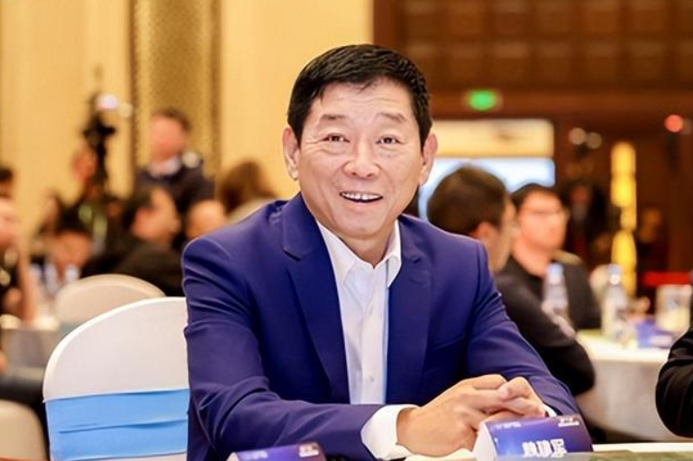 
魏建军赌对了。最近工信部表示，不光要发展新能源车，还要推进内燃机的研发。
长城