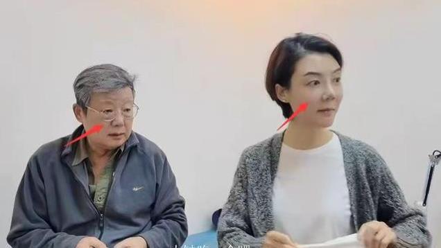 42岁车晓带父亲看中医，车晓彤已满头白发，脸部浮肿，另娶小娇妻
