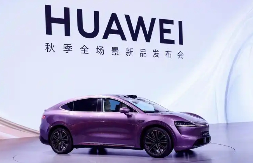 为什么智界S7失败了，但智界R7却很成功？
1.智界R7车身较短，轴距却和智界S