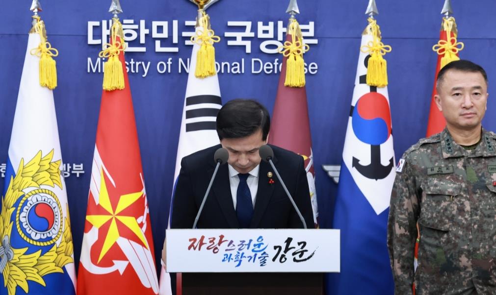 韩国此次所谓“政变”背后是否有美国插手引发诸多猜测。从事件起始来看，尹锡悦贸然发