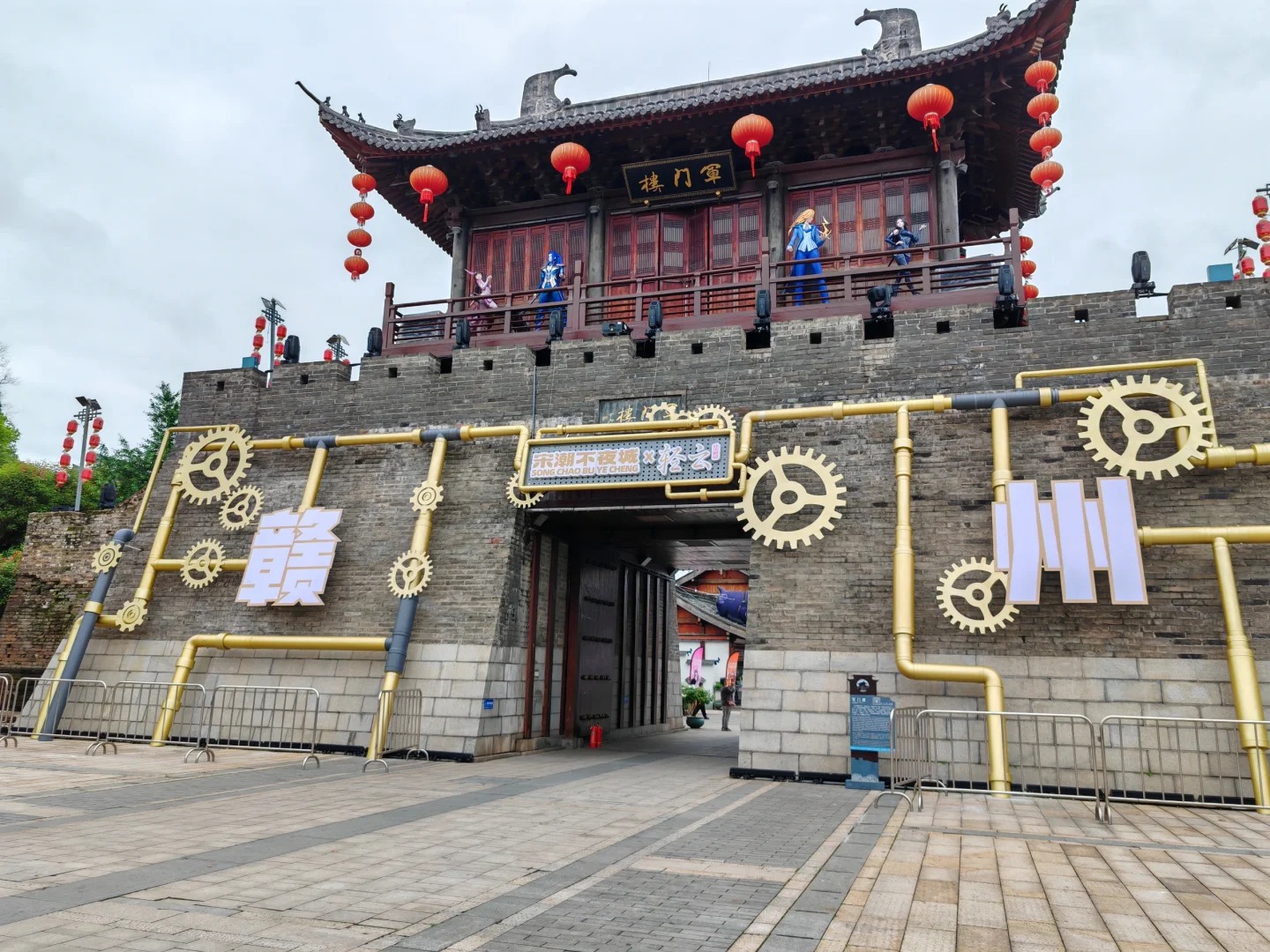 SOS！怎么赣州汉服妆造都是限时三小时啊！
吐槽一下问了好多家都是限时三小时。。