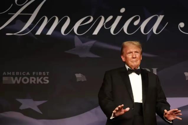 美国现在有3个总统，这话不是咱臆想的，而是美国媒体自个说的！即将卸任的总统拜登、