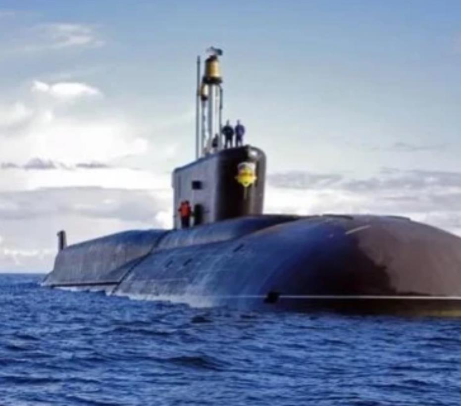 美国这一回可是急眼了，为了加快泽连斯基的“步伐”，居然开始玩起狠角色了。据网传消