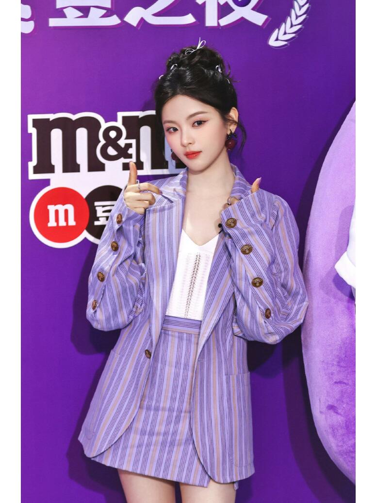 这才是风华绝代的美人吧