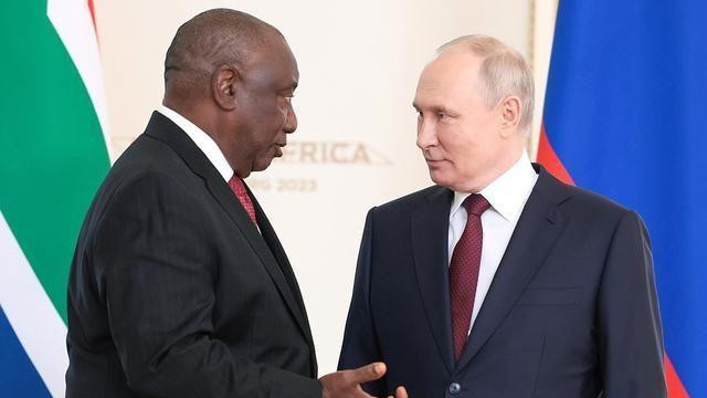 法国全面溃退，俄罗斯崛起？非洲国家成为决定力量！