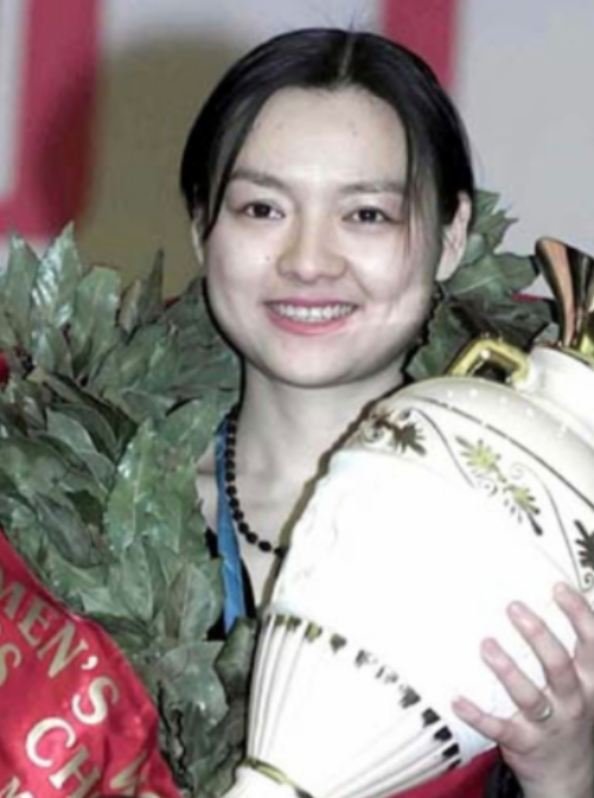 简直不敢相信！2000年，“国际棋后”诸宸远嫁卡塔尔王室，父母拼命反对：“不能嫁