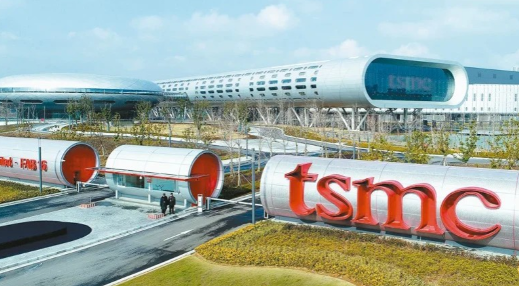 台积电在美工厂下月即将投产，由于采用4纳米制程技术，外界认为，这对于美国半导体产