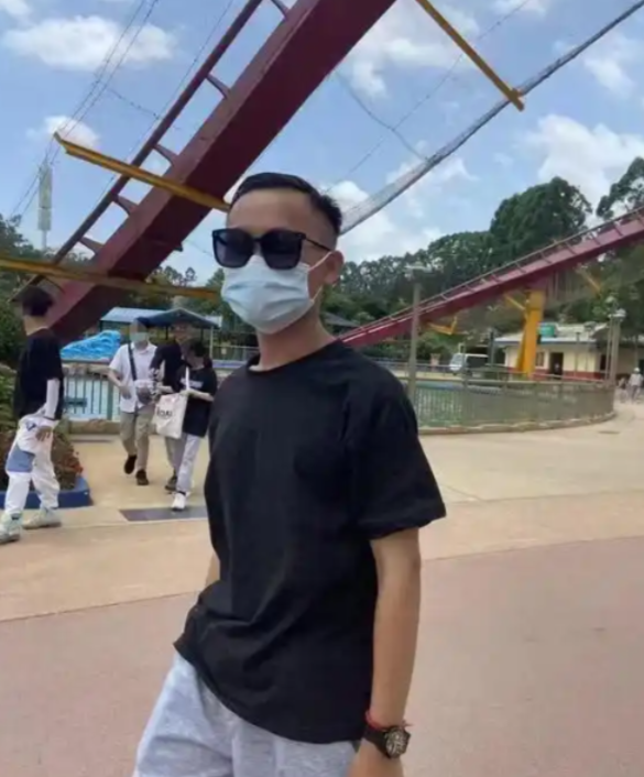 吃太饱能撑死？广东惠州，一24岁小伙和女友在电子厂工作，两人同居在一起，岂料凌晨