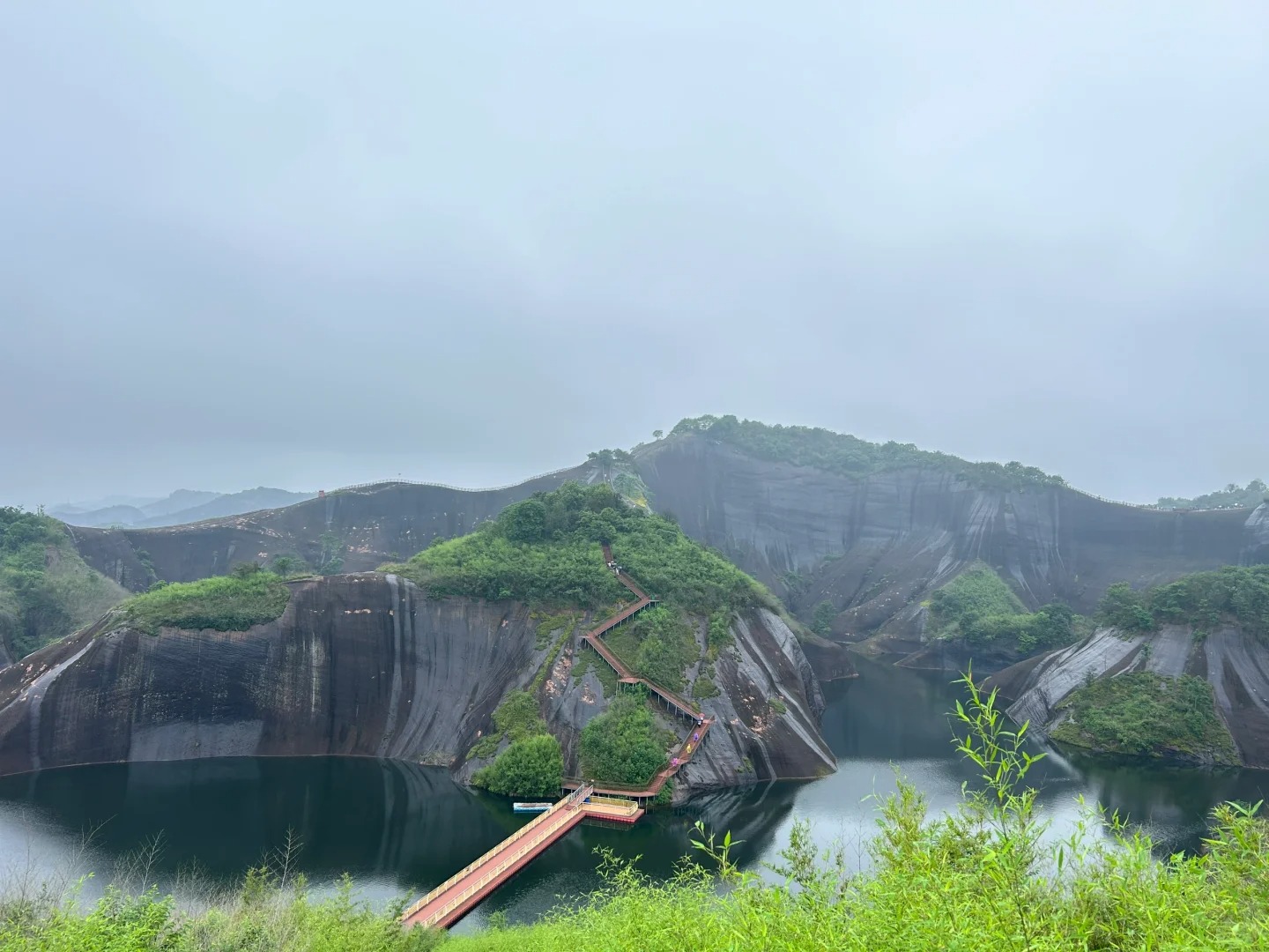 今天的高椅岭看不到人
完全错峰出行