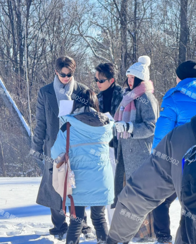 关晓彤的美貌被低估了，本人超级漂亮!
长白山万达雪场遇到她 真人个高脸小腿长五官