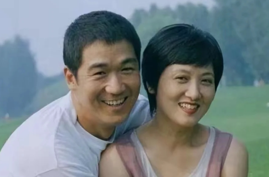 养女越长越像丈夫张国立 