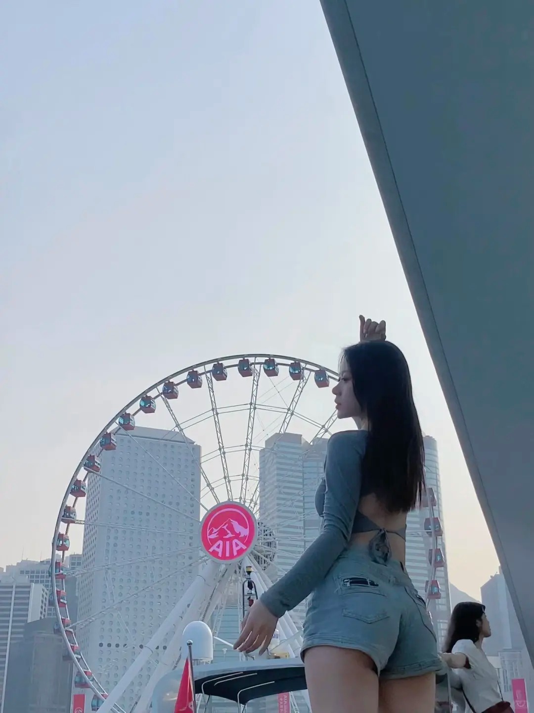 香港人：看这个人穿搭就知道内地来的
最近来香港工作，为什么一眼就被认出来，是内地