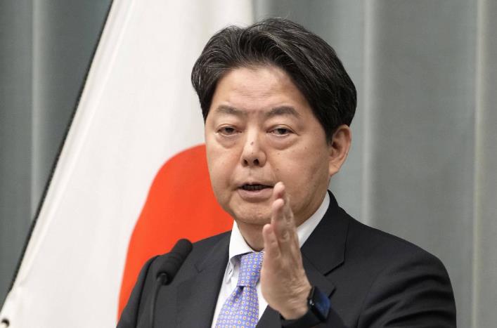 据日本共同社报道，联合国消除对妇女歧视委员会发表声明，敦促日本修订规定只有男性才