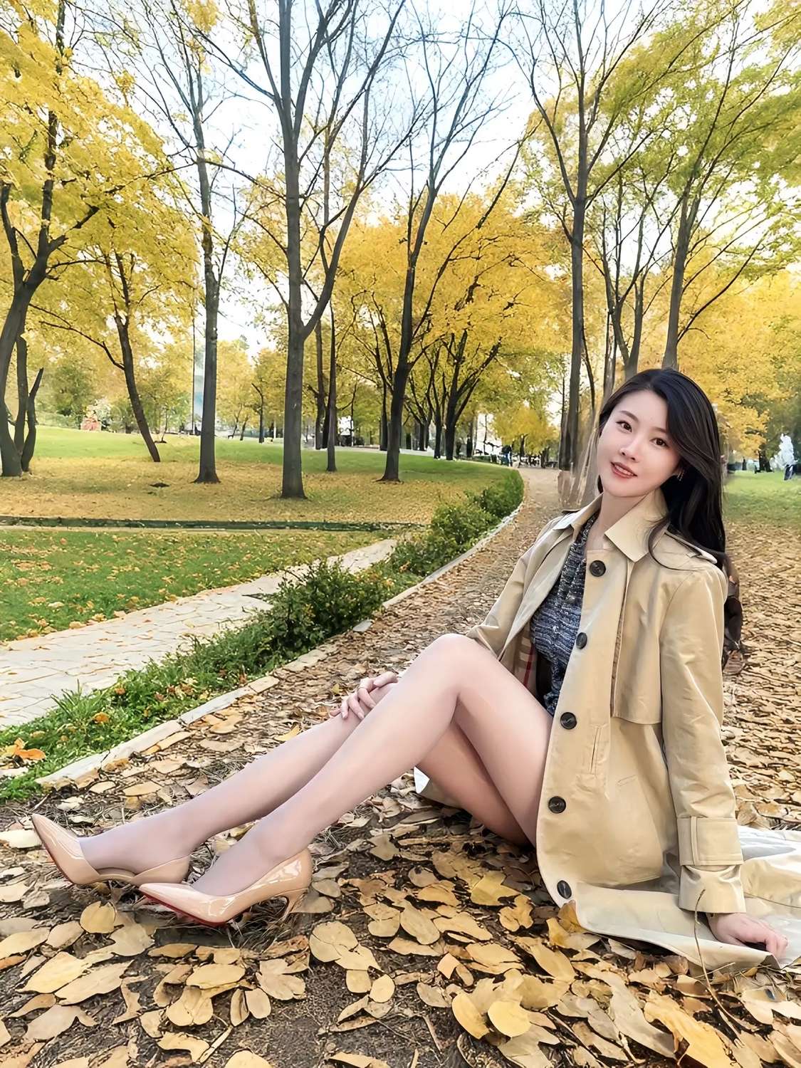 秋天的丝袜才是最性感的，成熟女人的气质！