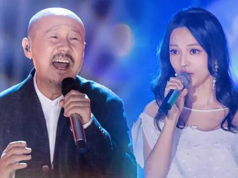 黄霄雲说被腾格尔歌声感动到