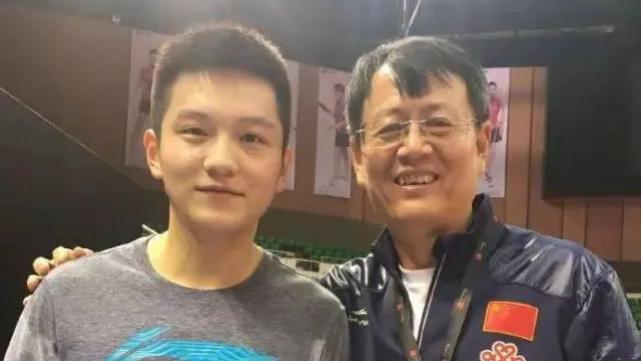 好抢镜！巴黎奥运会后，吴敬平“借题”两步走，哪一步漂亮？
