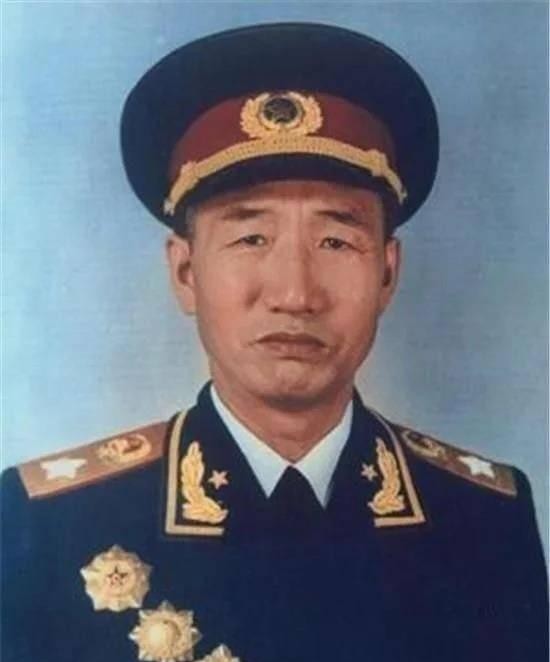 徐向前元帅请儿媳吃野菜

                           