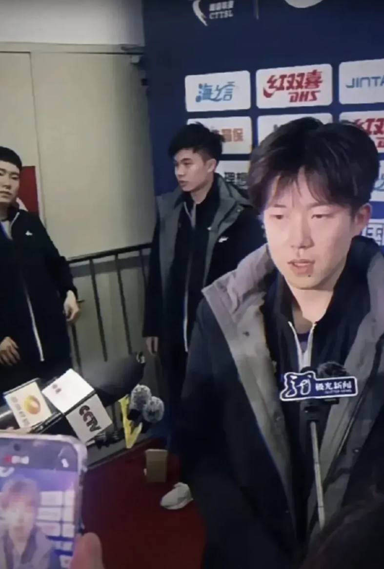 王楚钦，你可知道，天道好轮回，苍天饶过谁。在国家队的时候，只要有马龙，赛后采访，