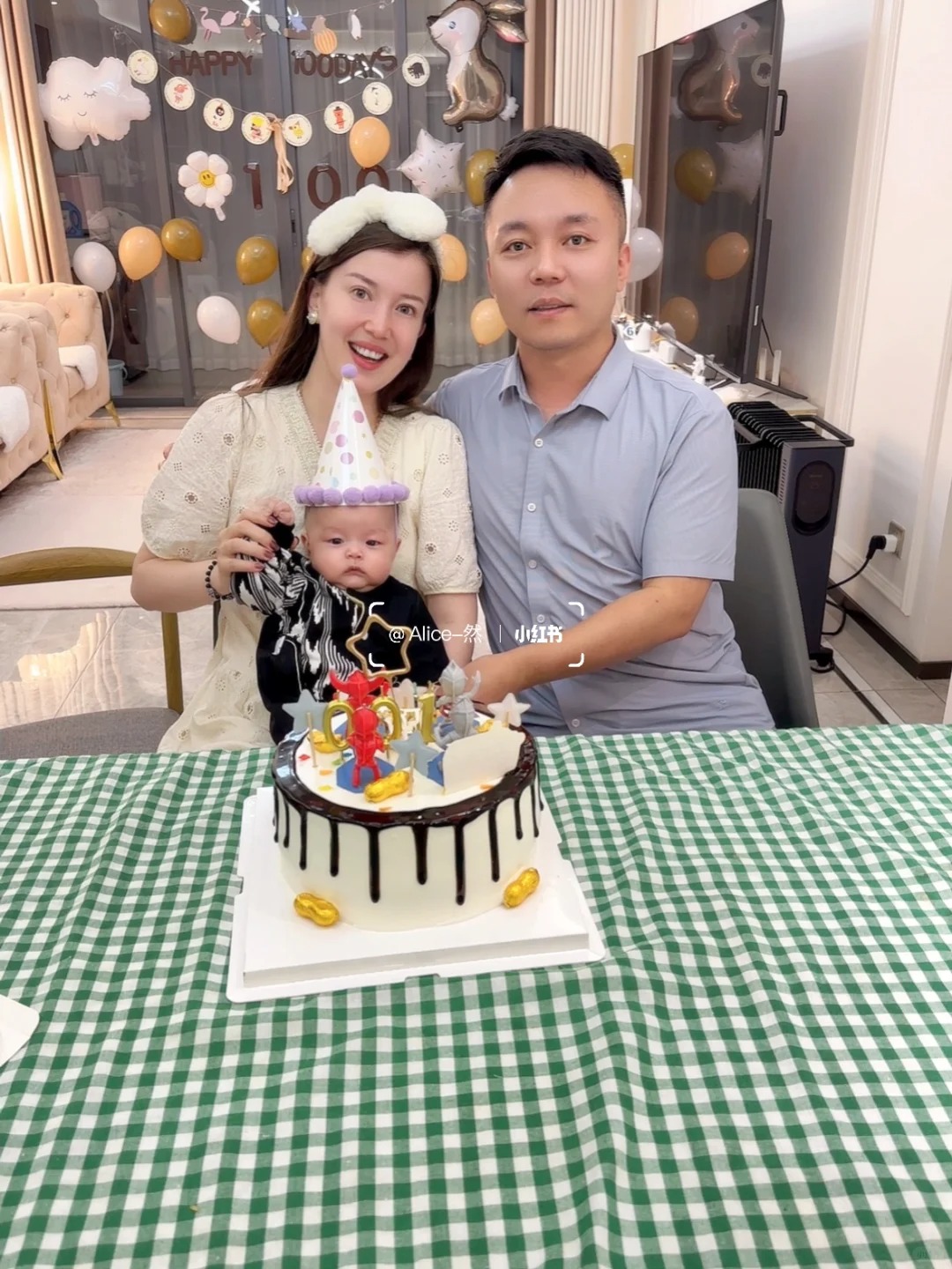 我的小优格儿百天啦❤️
希望我的宝贝能永远健康快乐幸福🥰🧿