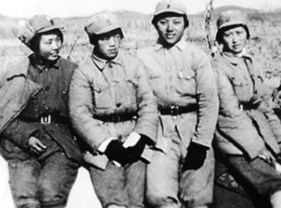 1941年，粟裕三次求爱被拒后，对心爱的女子说：“不管你让我等一个三年，还是两个