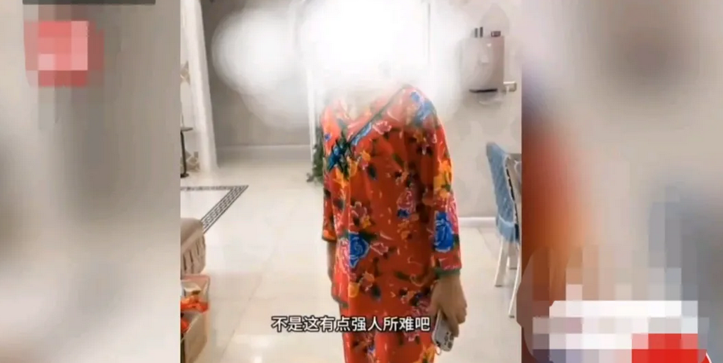 女子怀孕后，找到楼上业主。告诉她，让她们一家人回家后不要走动，因为她一听到脚步声