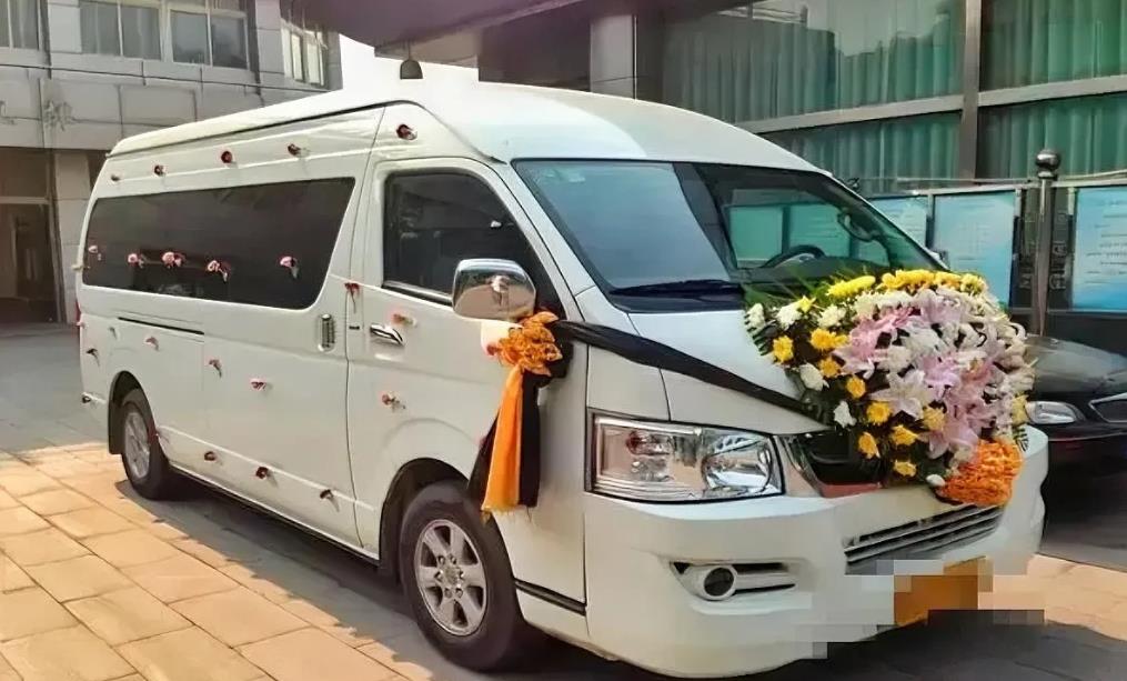 “死人的钱也敢乱要？”四川宜宾，女子和丈夫在旅游过程中，丈夫突发疾病身亡，为了将