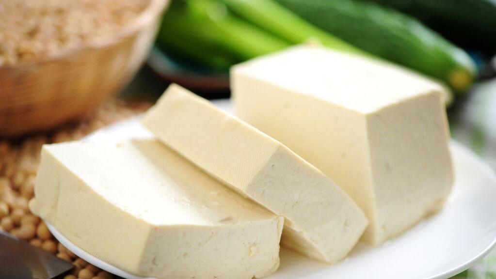 豆腐和它天生一对，一起煮补钙效果翻倍！春天吃最合适