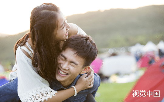 发现女友隐婚拿我当血包真面目后，我撤走了对她老公家的投资，他俩都追悔莫及