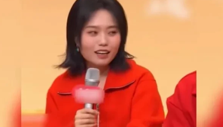 李雪琴不愧是北大的高材生连走亲戚这个难题他都轻松搞定。多少个父母骂孩子亲情淡薄，