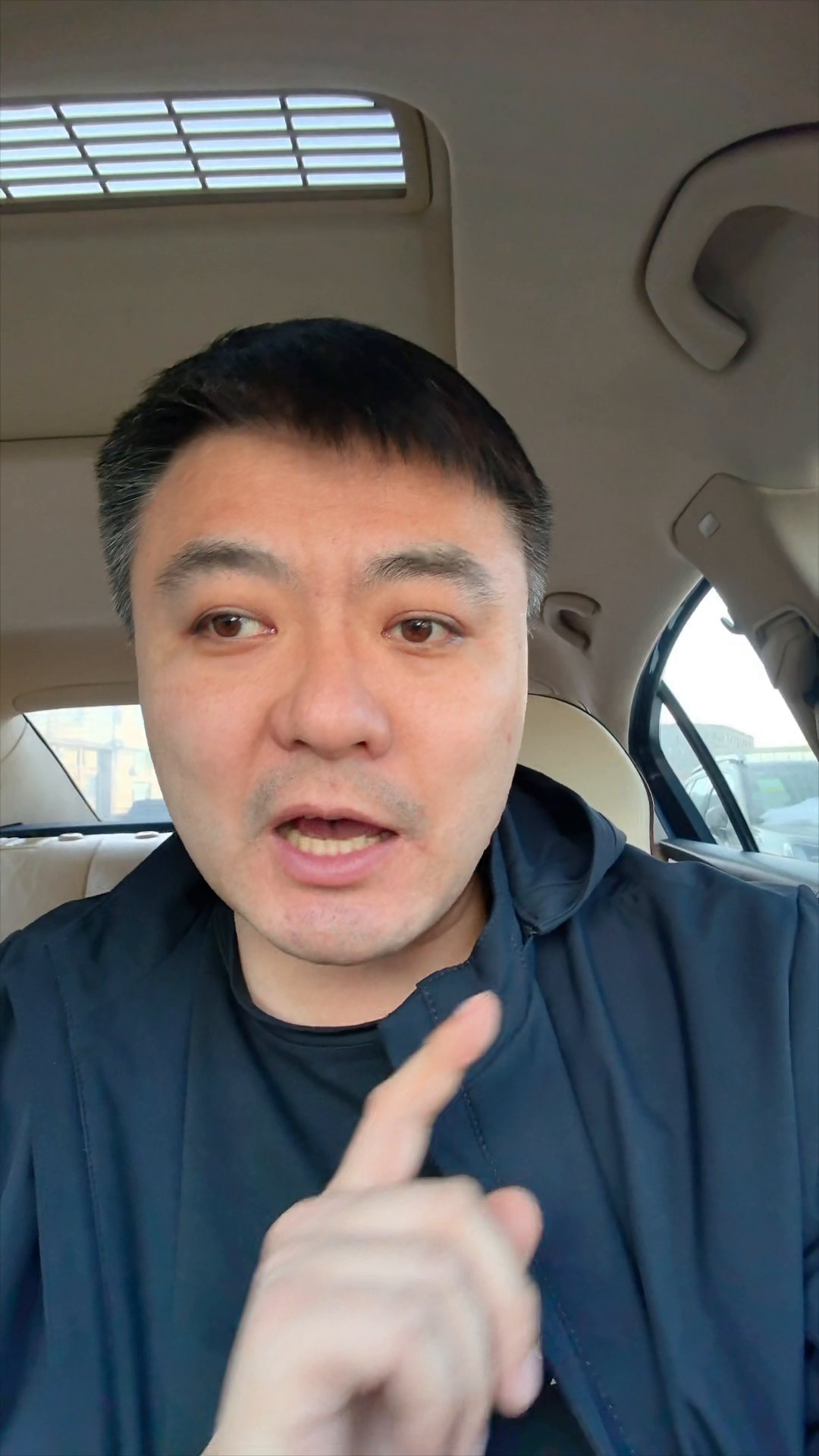 今天我在郑重说明一下，机油我只推荐壳牌，无论你是什么车，我只推荐壳牌机油，其他杂
