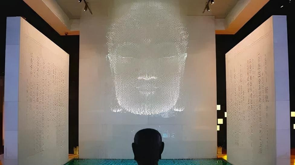 这些寺庙是揭开城市面纱的关键，每一座都有着自己独特的魅力。