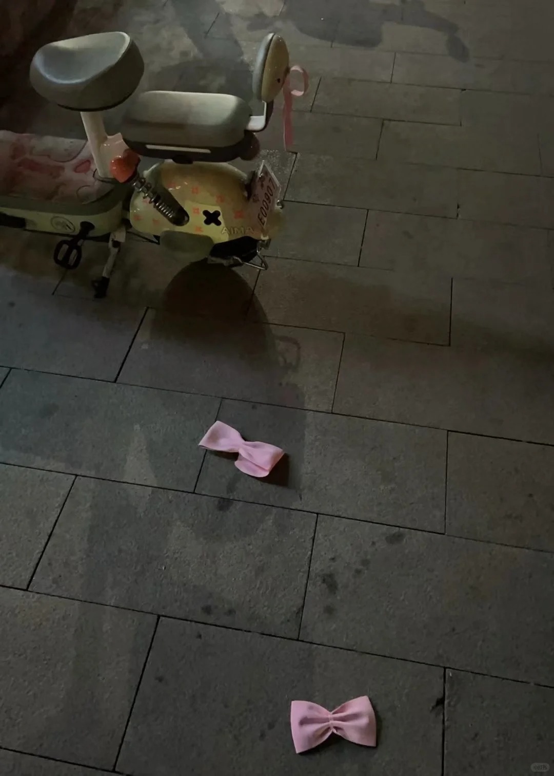 这就破防了？？🤣🤣
别人的车一好看就按耐不住了？
自己没有别人也不能有了咯？