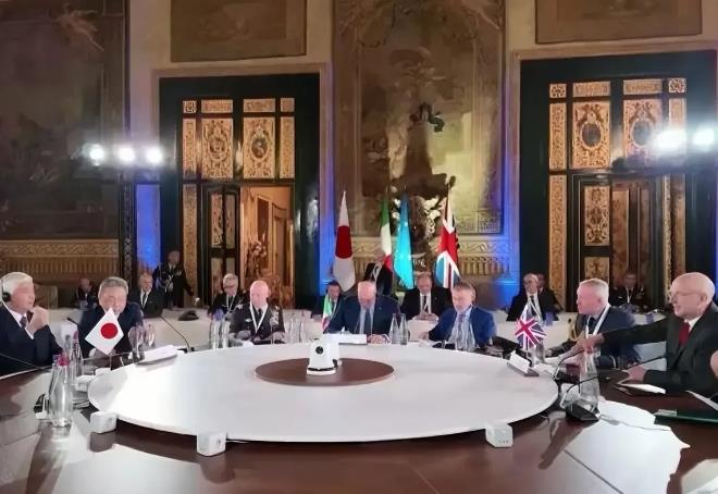 “G7 所谓的军援乌克兰，不过是一场自导自演的闹剧！”

10 月 19 日，G