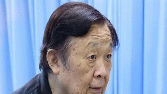 回顾76岁老戏骨晚年凄凉，住养老院每月养老金1万5, 瘦54斤儿女不管