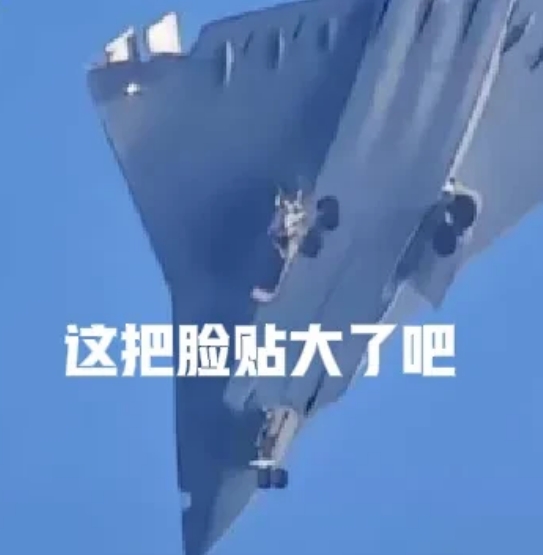 快讯！快讯！
        一个刚刚试飞新型六代战机的东大国，美国在不到两天的