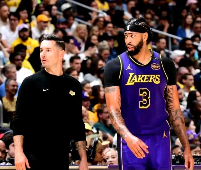 湖人118-119憾负魔术，一战看清了2个人：
1、浓眉：最后4罚1中是湖人输球