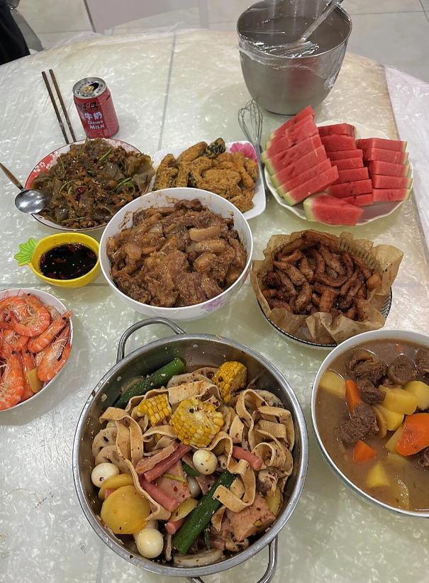 新同事蹭饭上瘾，快把我家当成食堂了！罗总的亲小姨子，刚来公司几天，人不熟，事不多