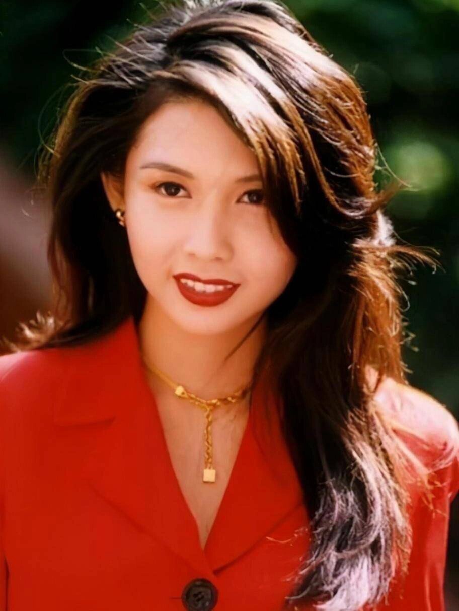 年轻时的邱淑贞