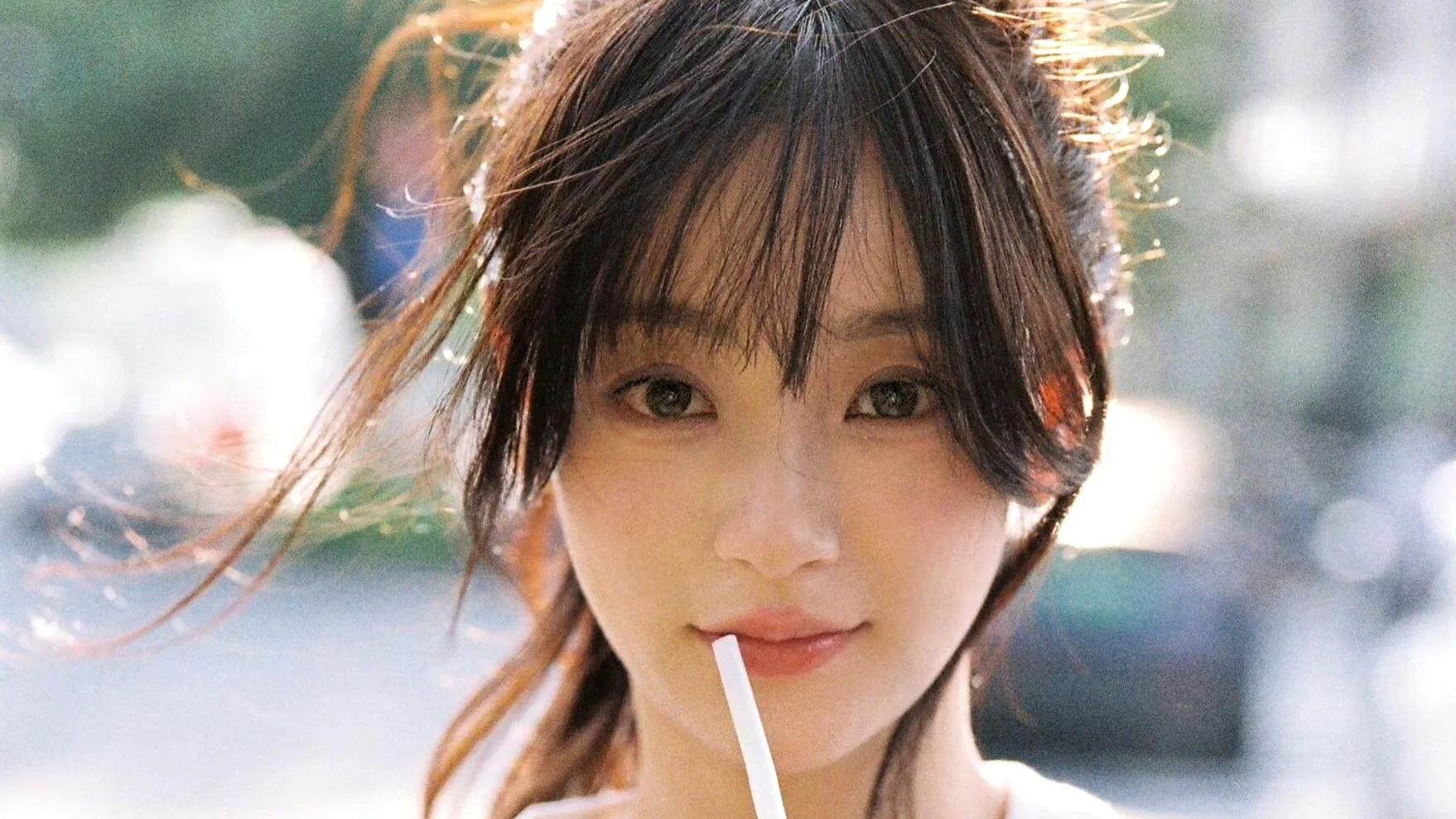 歌手赵磊情人节发文官宣结婚女方颜值赛明星张远跑评论区揽活来了