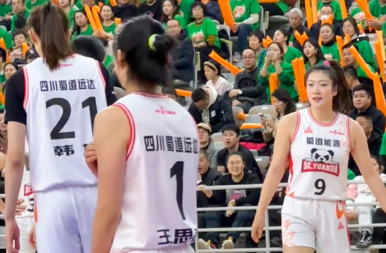 WCBA第24轮，四川女篮不敌山西女篮，四川女篮2名球员表现糟糕