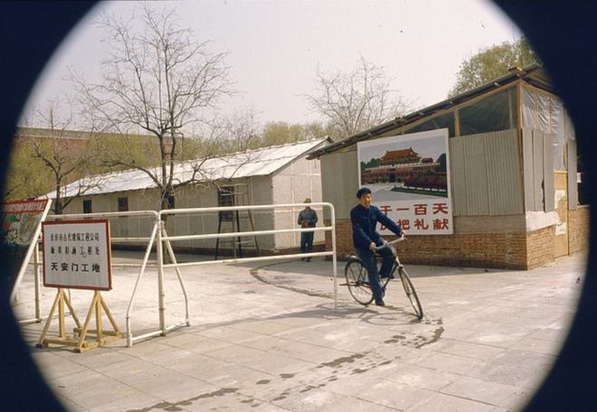 走，上班去（1984年北京）