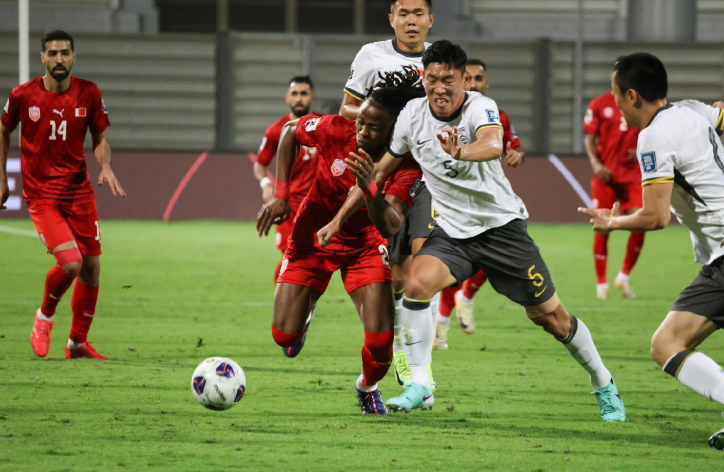 反绝杀！国足1：0巴林，彻底看清了张玉宁身上这几点！

1,脑子灵活，跑位积极主