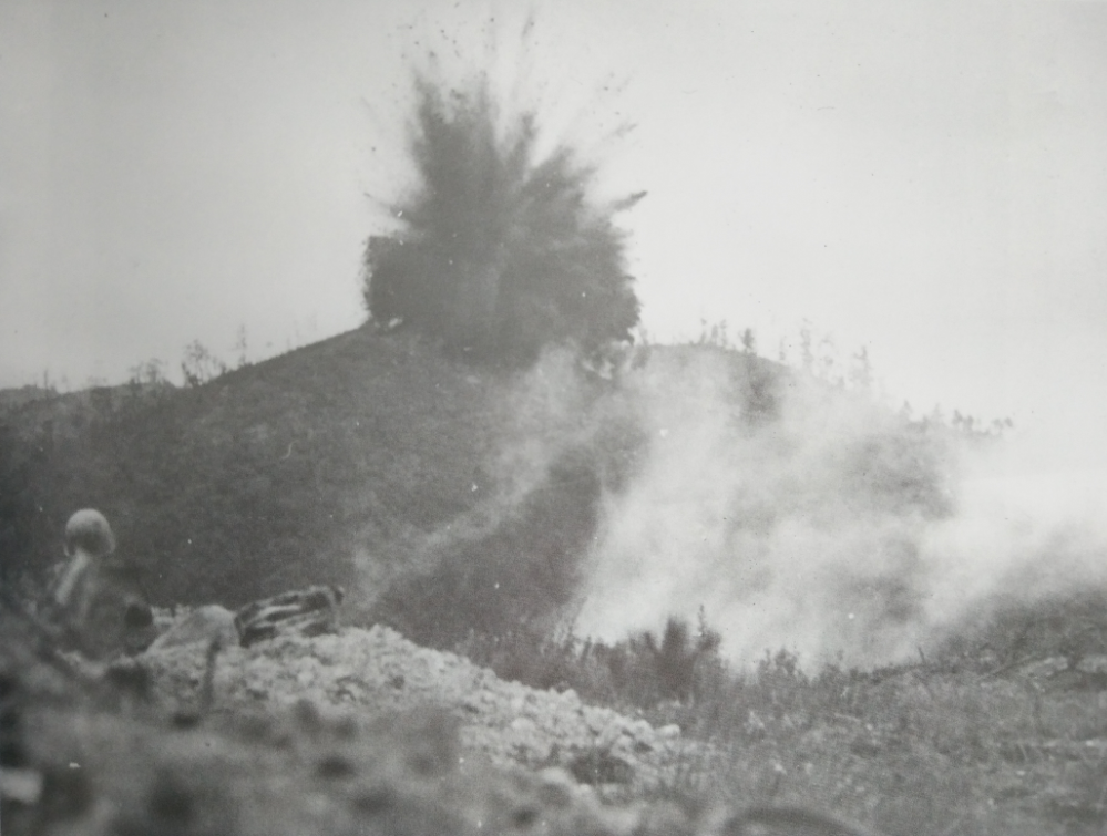 1944年国军血战松山，动用的全是精锐，包括荣誉一师，这些老兵都是打过三年以上仗