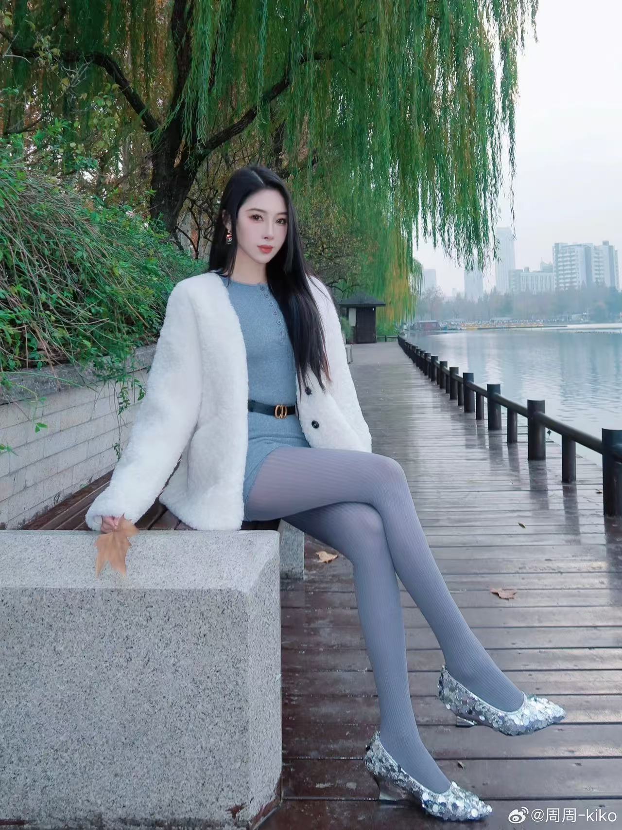 好想有人带我到处去玩啊哈哈哈哈