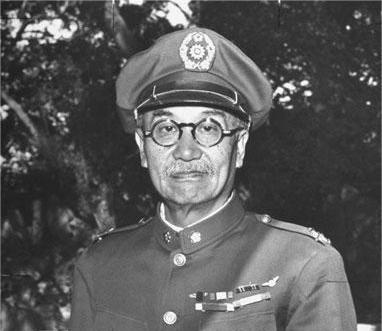 1949年3月上旬，困守太原的阎锡山感到了绝望，他终日坐卧不安，手内时常拿着一根