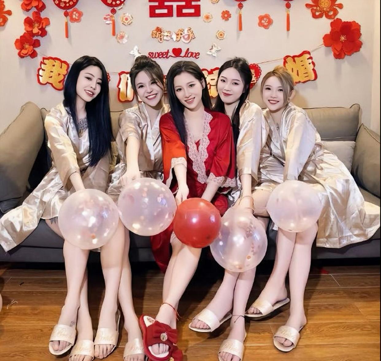 强大的伴娘团，看的眼花缭乱